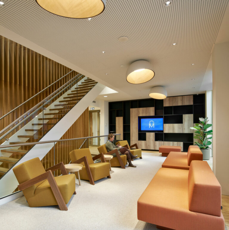 Gemeente-Midden-Groningen-Huis-voor-Cultuur-en-Bestuur-Interieur-09