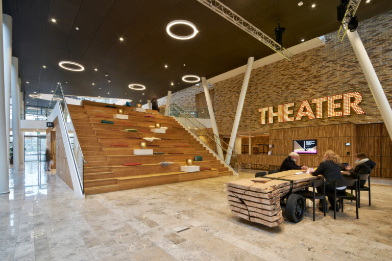 Gemeente-Midden-Groningen-Huis-voor-Cultuur-en-Bestuur-Interieur-13